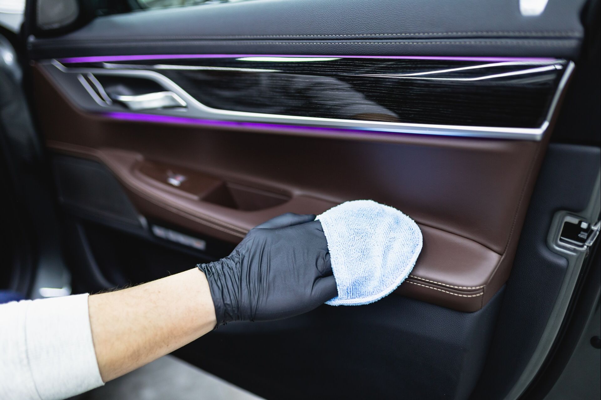 車内レザーコーティング