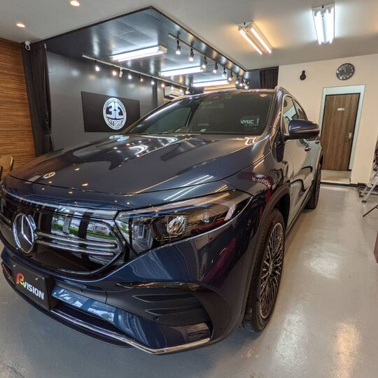 Mercedes Benz EQA