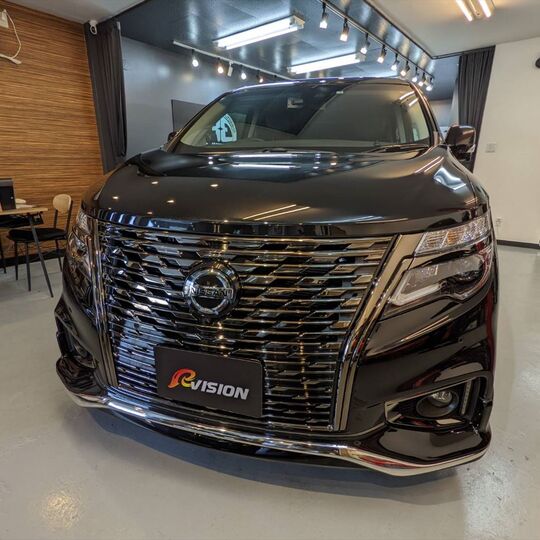 日産エルグランド