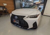 LEXUS IS300