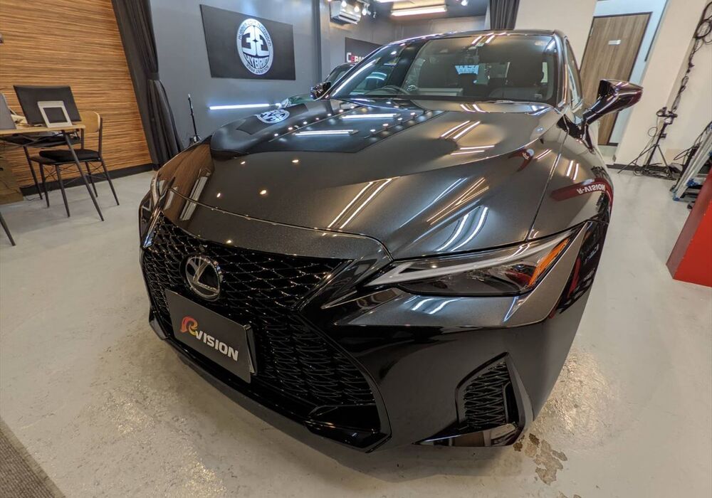 LEXUS IS300