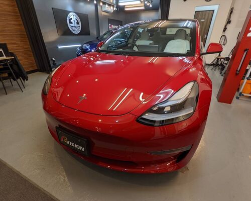 TESLA MODEL3