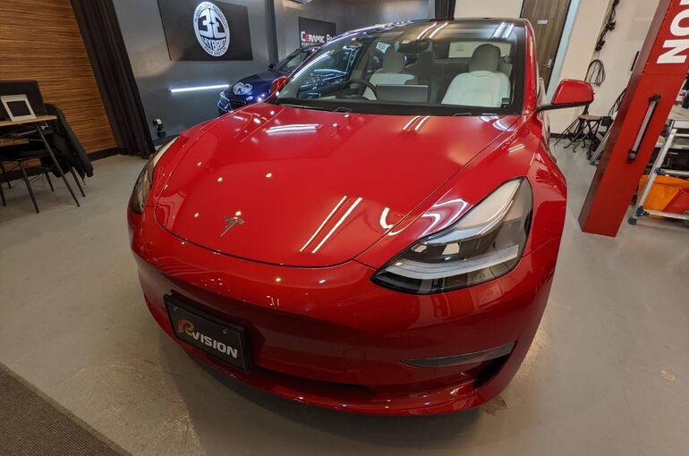 TESLA MODEL3