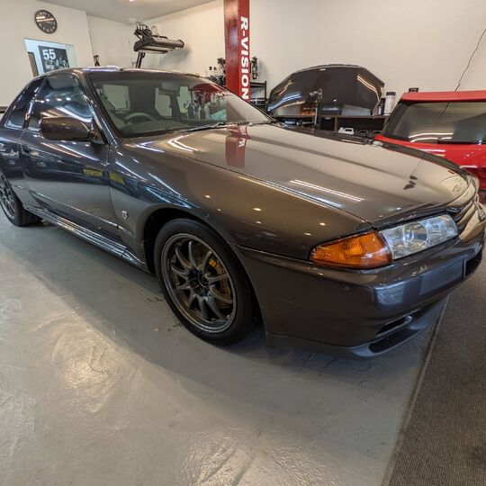 NISSAN 32 GTR