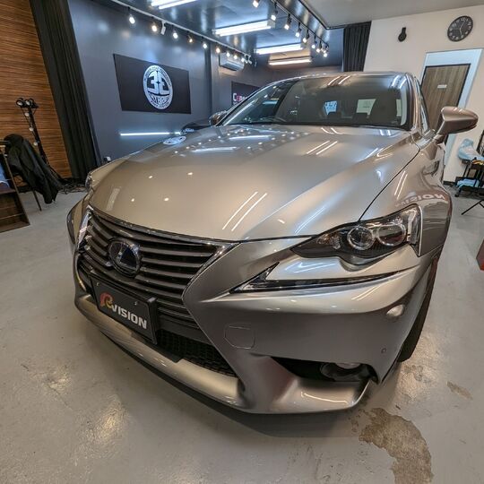 LEXUS IS