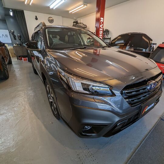 SUBARU レヴォーグ