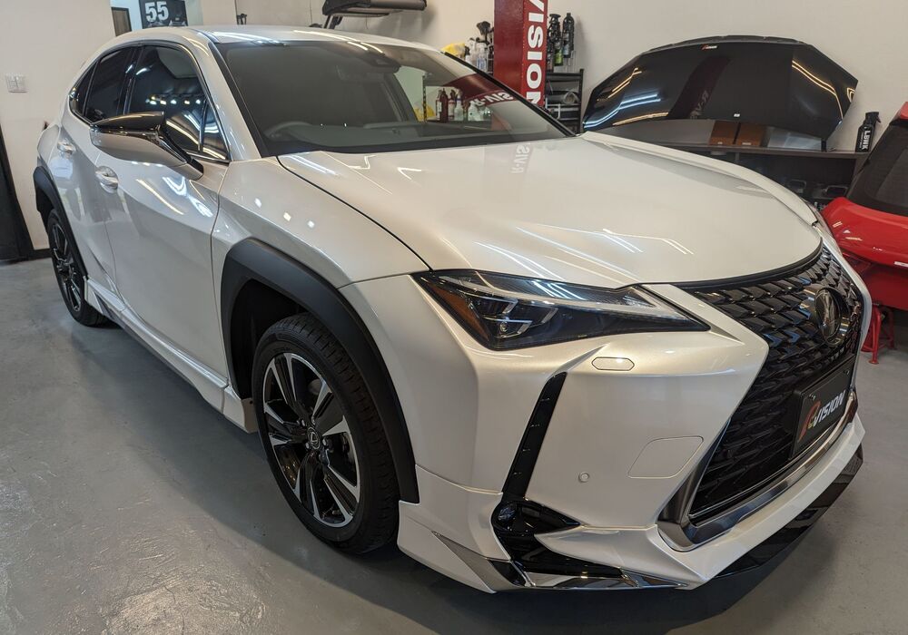 LEXUS UX