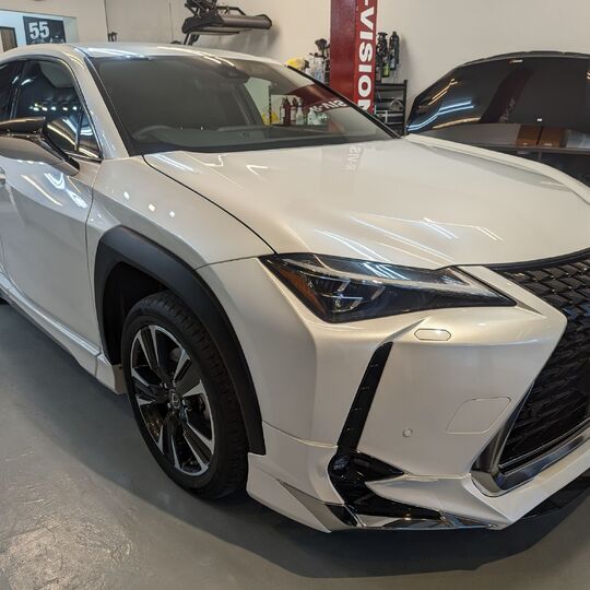 LEXUS UX