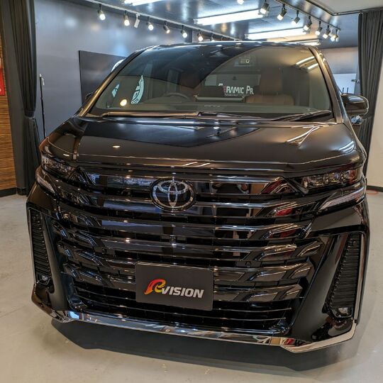 TOYOTA ヴェルファイア