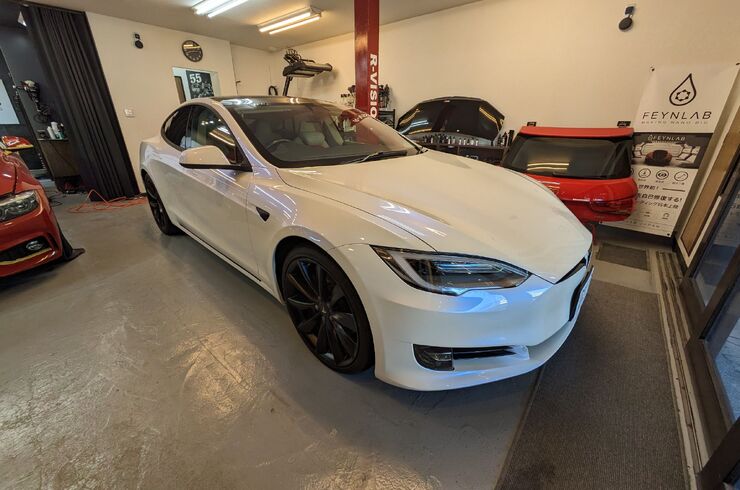 TESLA MODEL S