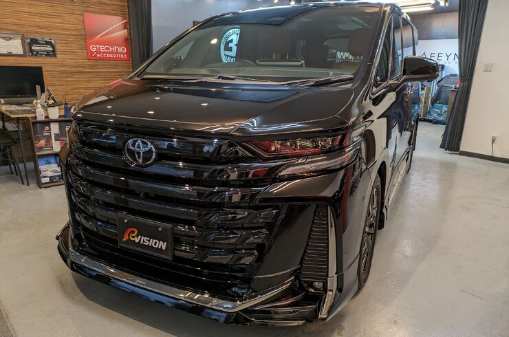 TOYOTA ヴェルファイア