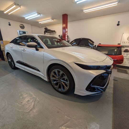 TOYOTA クラウン クロスオーバー