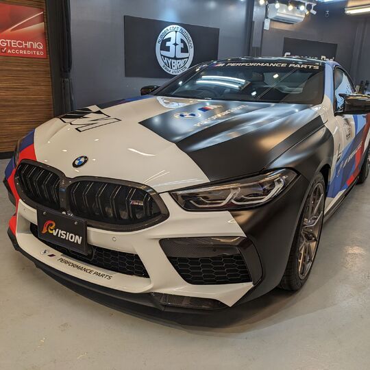 BMW M8