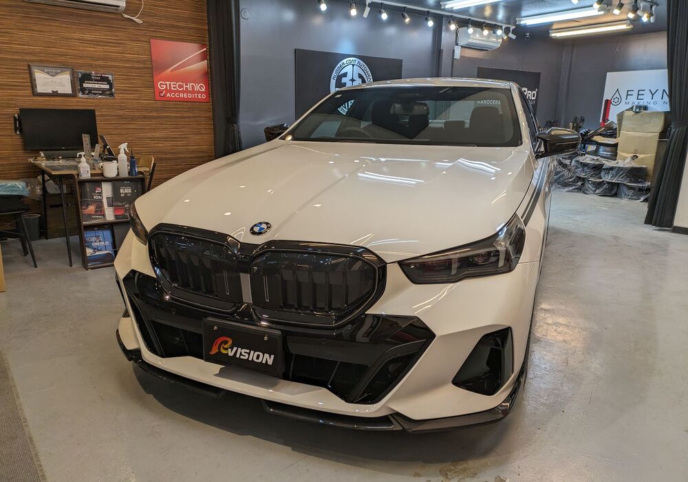 BMW G60