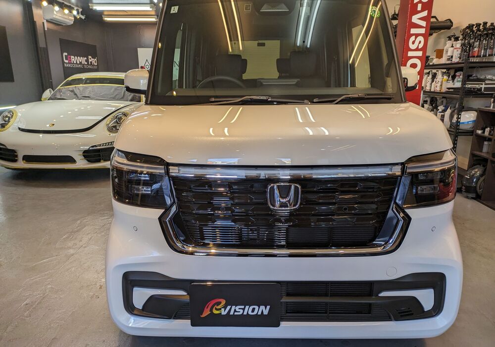HONDA N-BOX CUSTOM